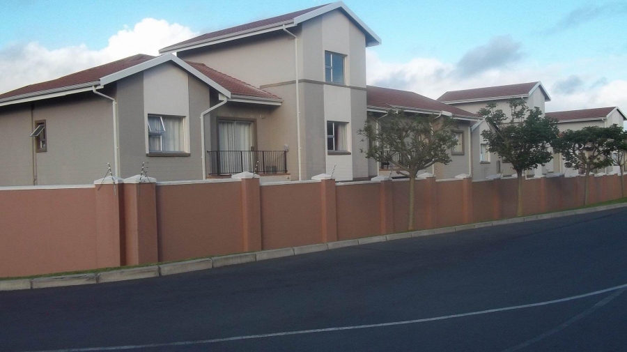 To Let 2 Bedroom Property for Rent in Beacon Bay Eastern Cape